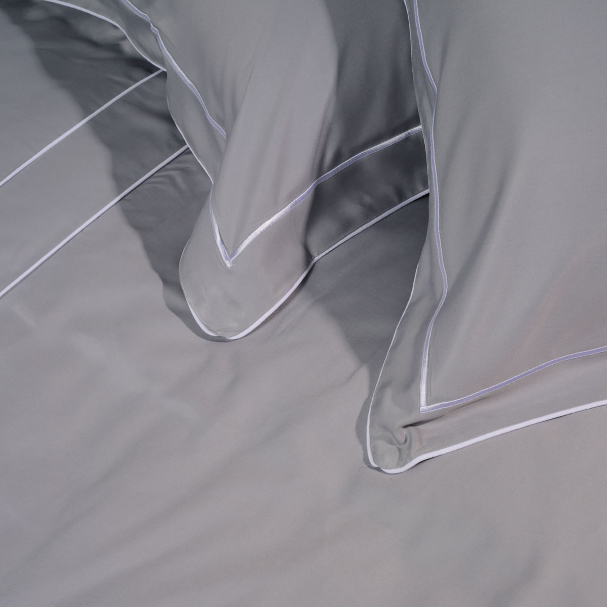 01 02 0076 Capa de Edredom Bamboo Cinza Branco 002.jpg